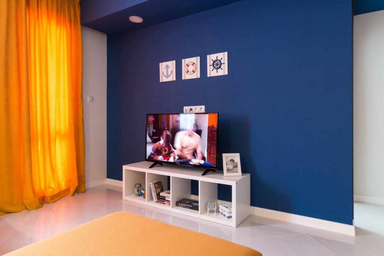 Apartment Pop Your Colors - Funky And Modern 1bdr By Flat Mаnager *